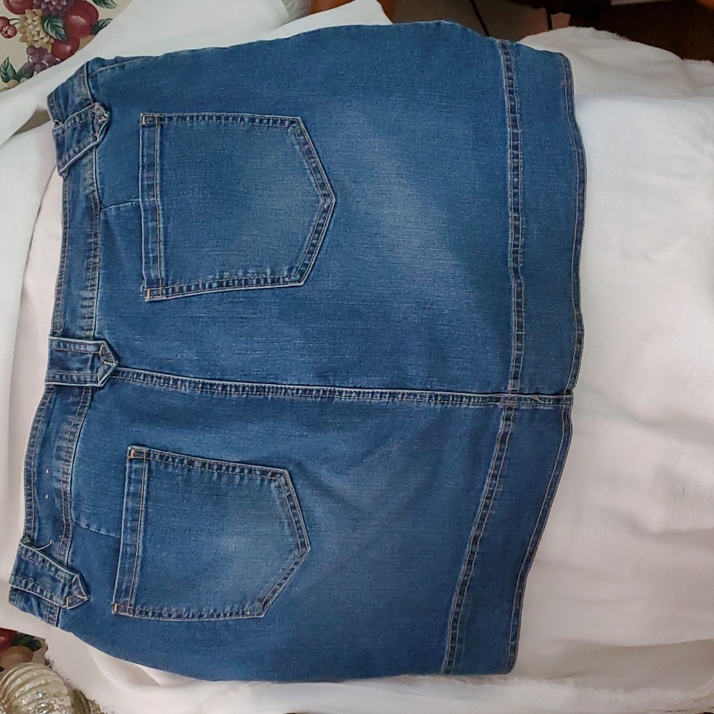 Jean Skort - Picture 2 of 4